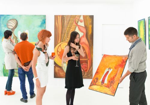 Tips for Buying Art at Auctions